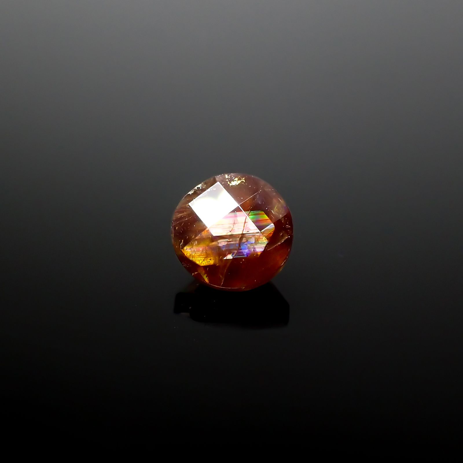 ◇チェッカーカット◇レインボーガーネット 日本・奈良県産 1.22ct[240125537]6x5.9mm前後