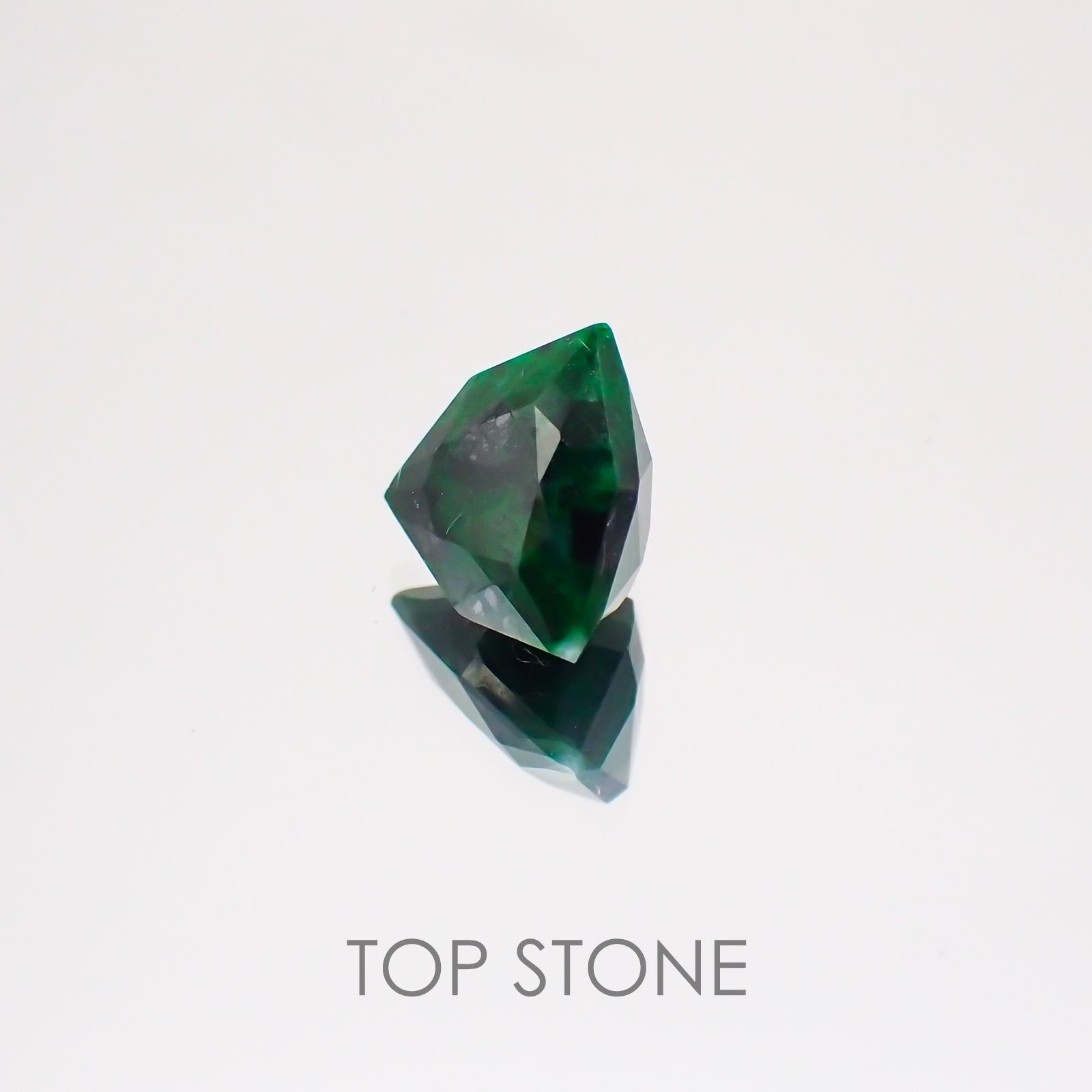 モーシッシ(宝石名マウシットシット) ビルマ産 2.62ct 識別済[20128745]8.9×8.9mm前後
