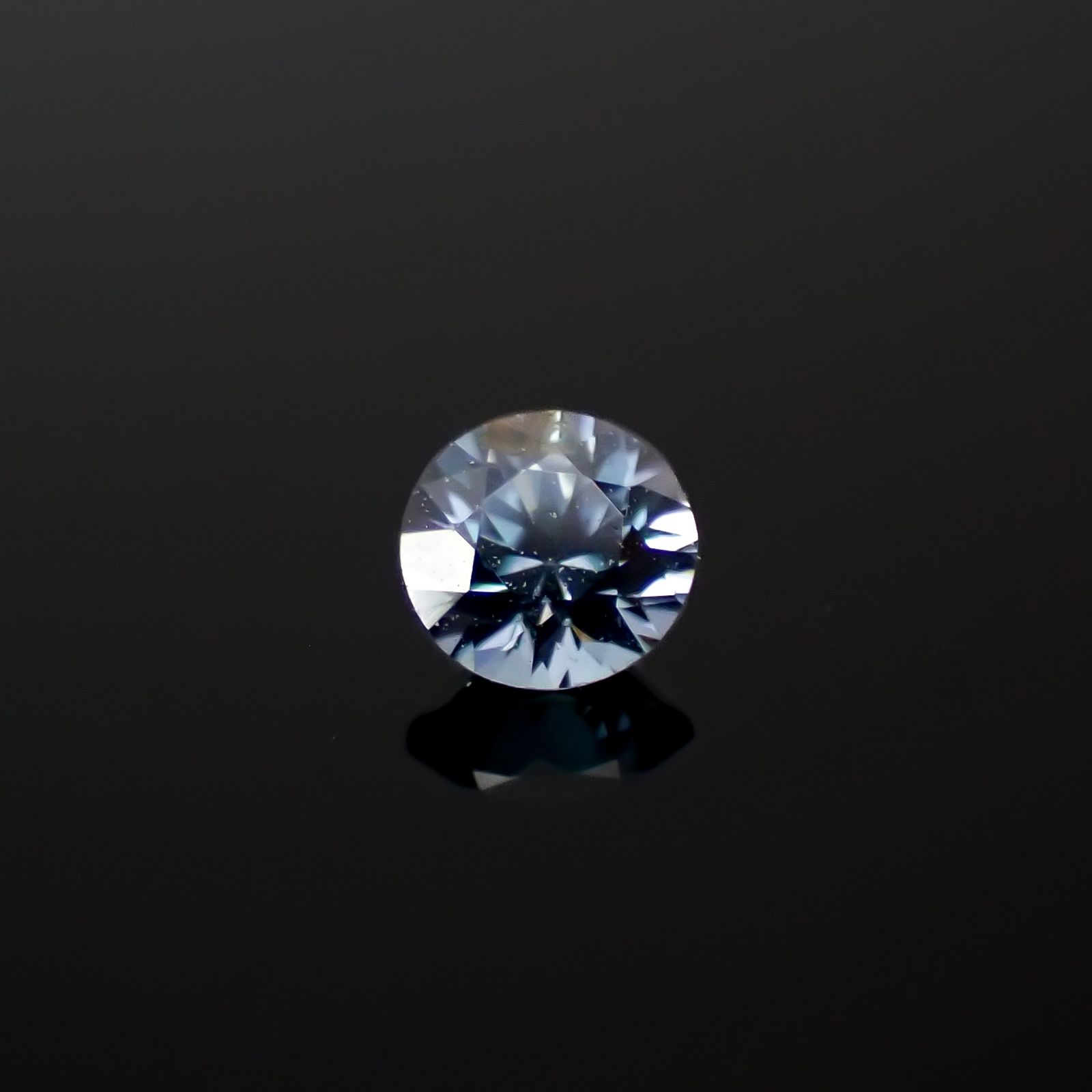 リバースカラーチェンジジルコン ミャンマー・モゴック産 0.19ct[240929171]3.2x3.2mm前後