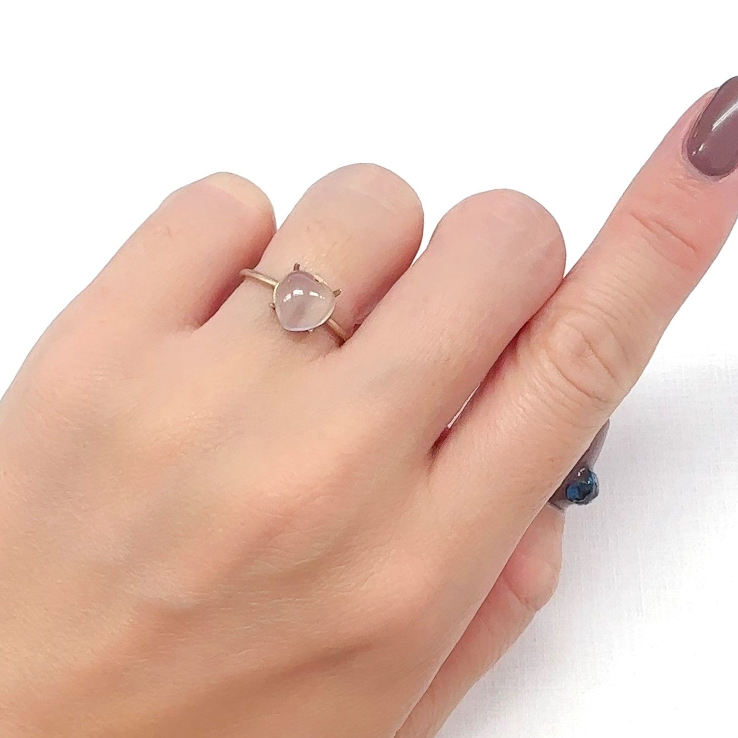 ムーンストーンキャッツアイ インド産 1.64ct[240527760]7.9x7.9mm前後