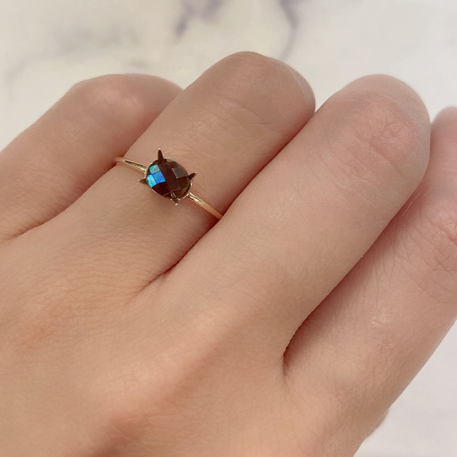 レインボーガーネット(宝石名レインボー アンドラダイト・ガーネット) 日本・奈良県産 0.86ct 識別済[210912942]5.6×4.7mm前後