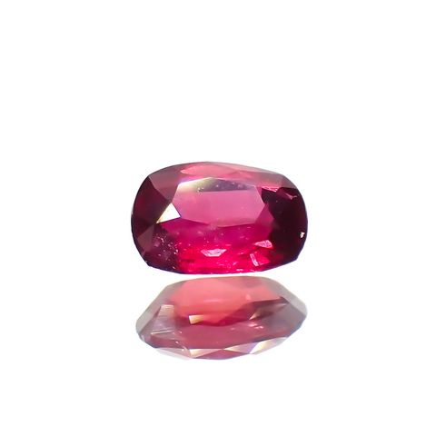 ルビー 非加熱 マダガスカル産 0.25ct[230622343]4.2x3.1mm前後