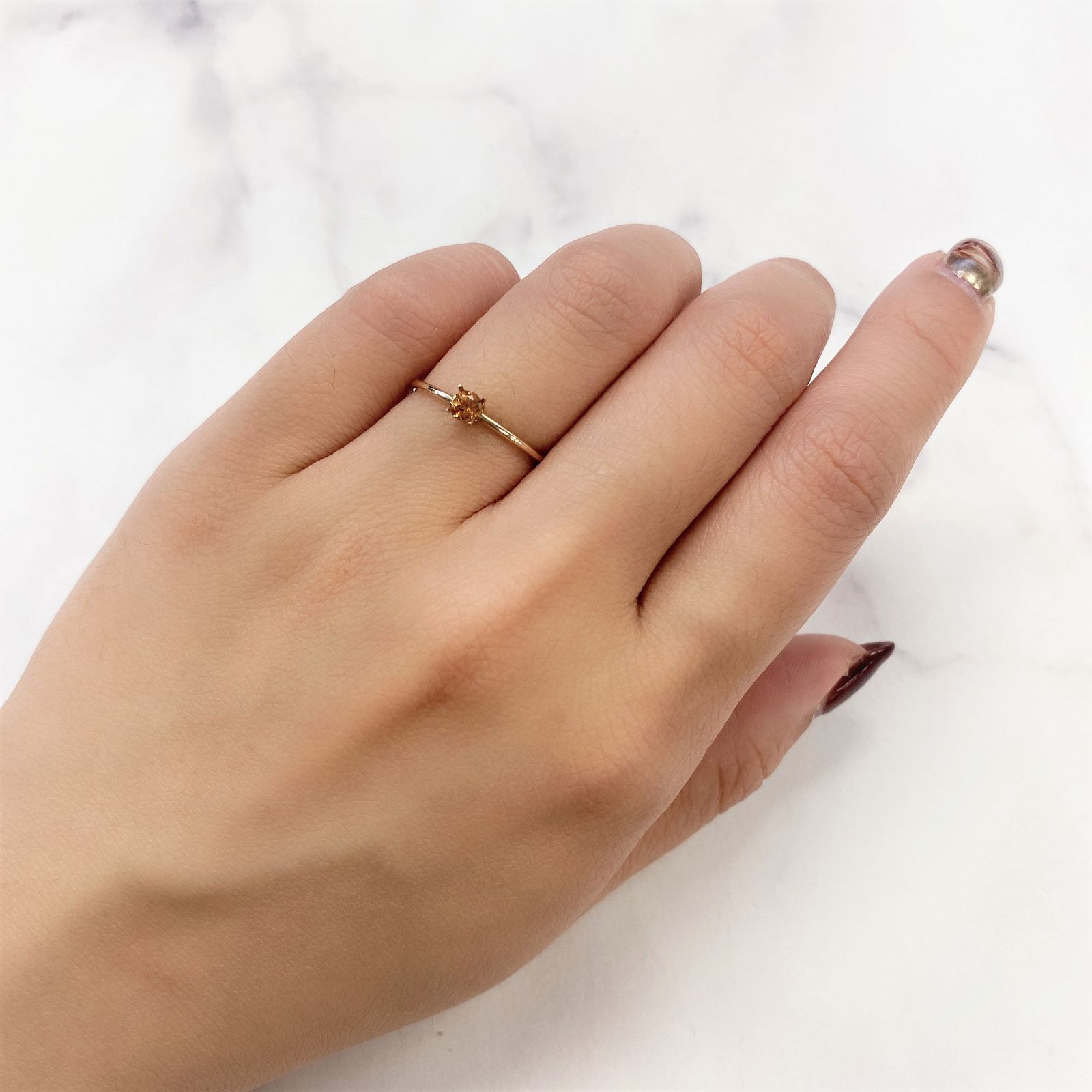 スペサルティンガーネット マンダリンオレンジカラー(宝石名スペサルティン・ガーネット)ケニア産 0.19ct 識別済[231023808]3.3x3.3mm前後