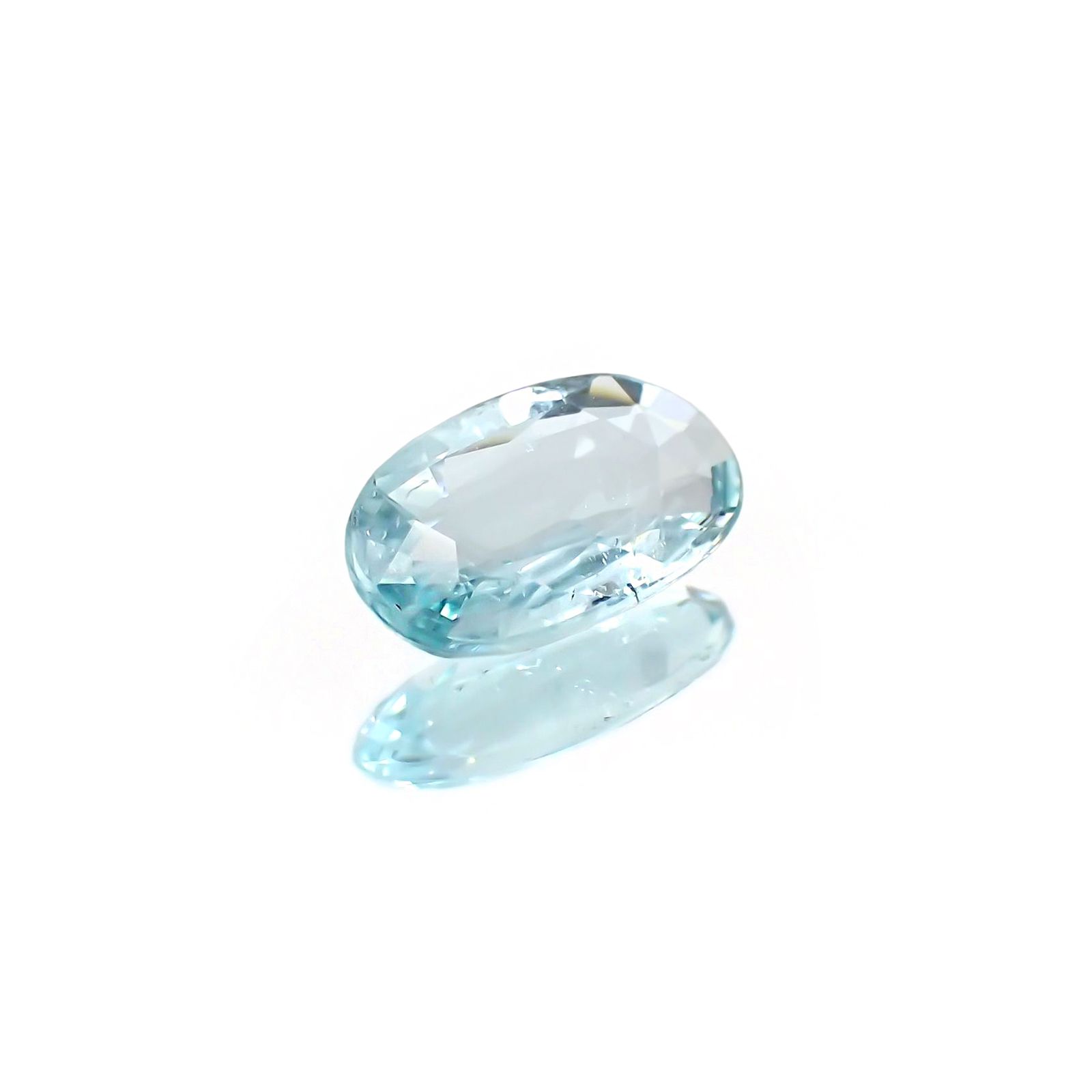 パライバトルマリン(宝石名トルマリン/別名パライバ・トルマリン)モザンビーク産 識別済 0.65ct / 7.9x4.7mm前後 [230421884]