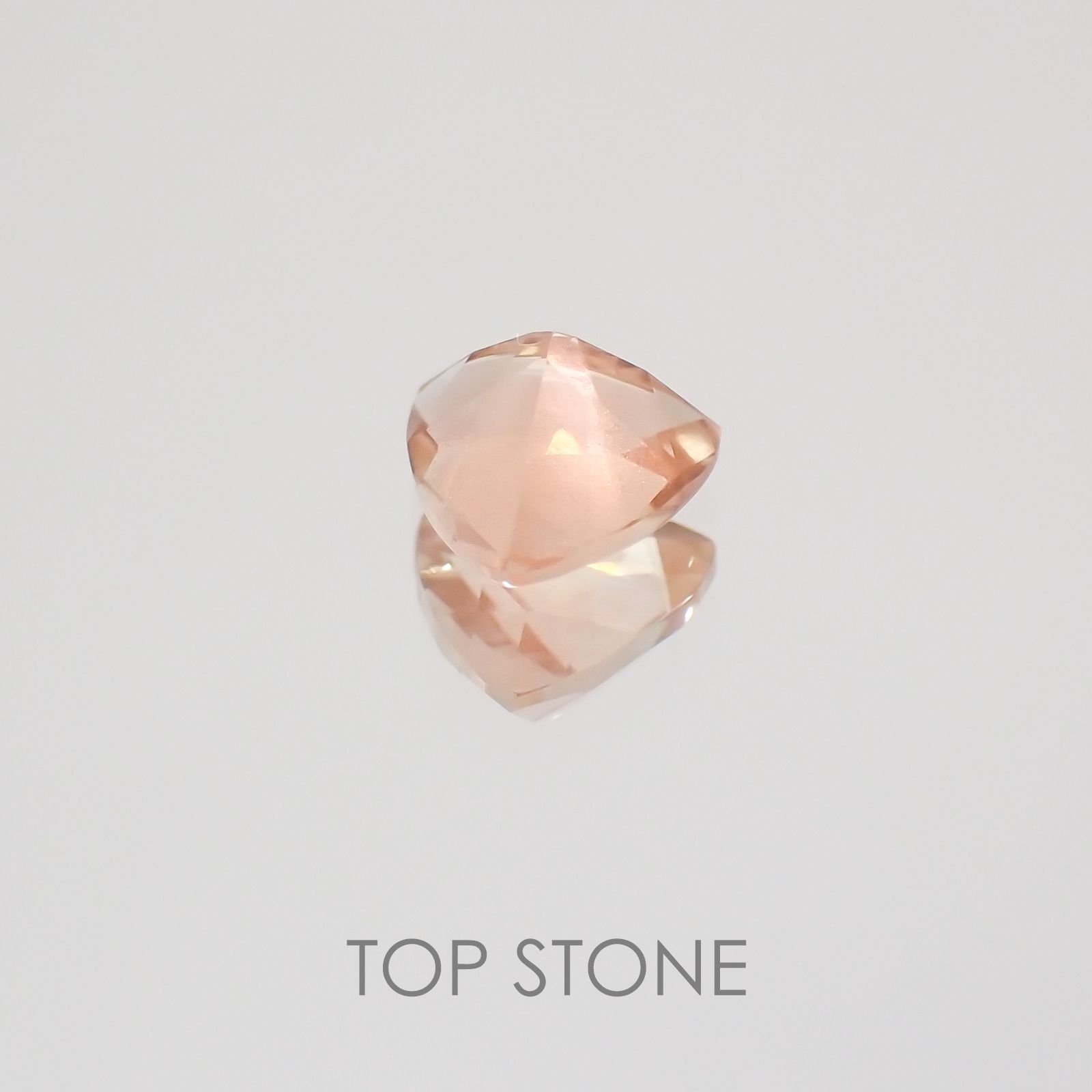 オレゴンサンストーン アメリカ産 ルース 0.41ct[20128876]5×5mm前後