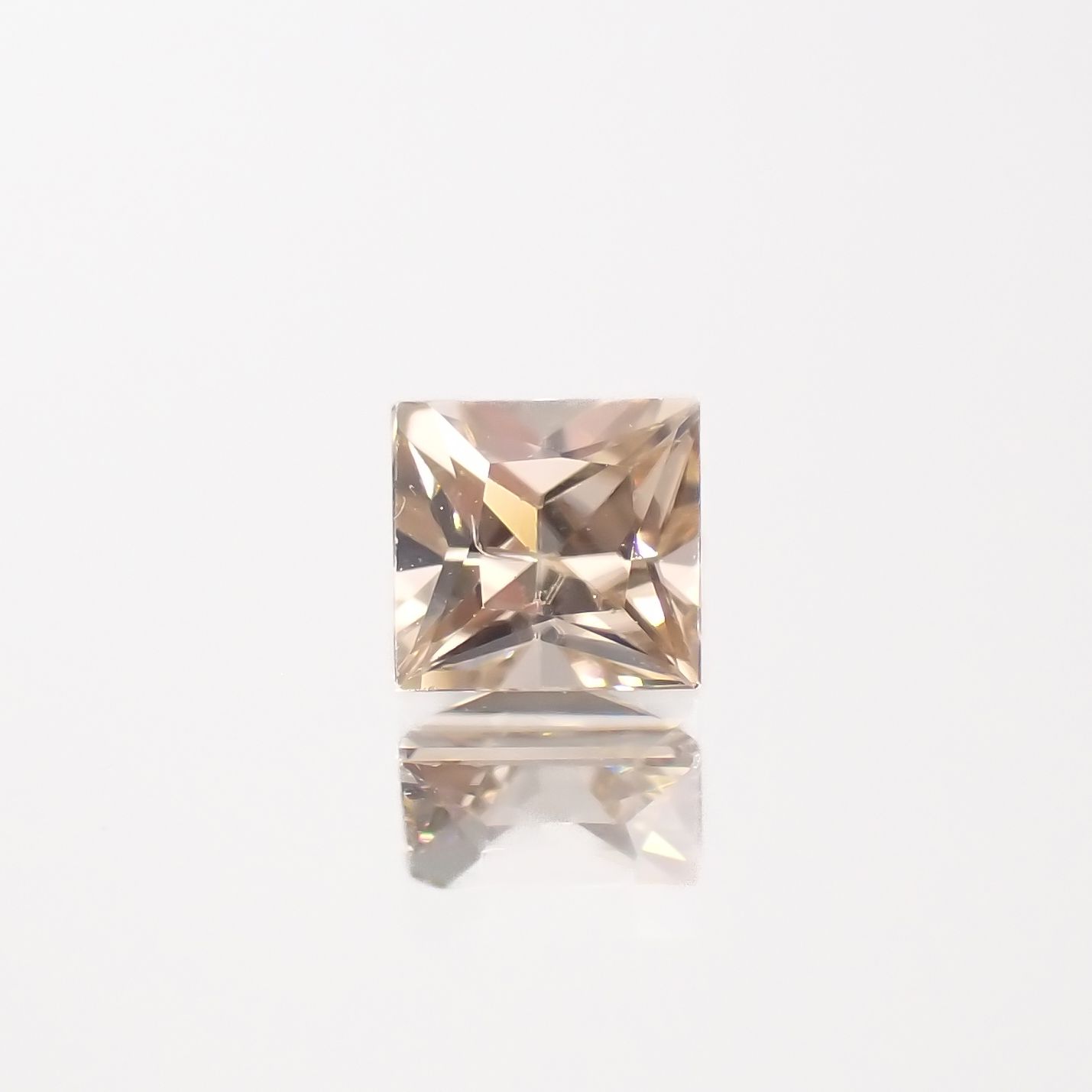 ◇プリンセスカット◇シャンパンカラージルコン スリランカ/カンボジア産 0.53ct[230421644]4x3.9mm前後