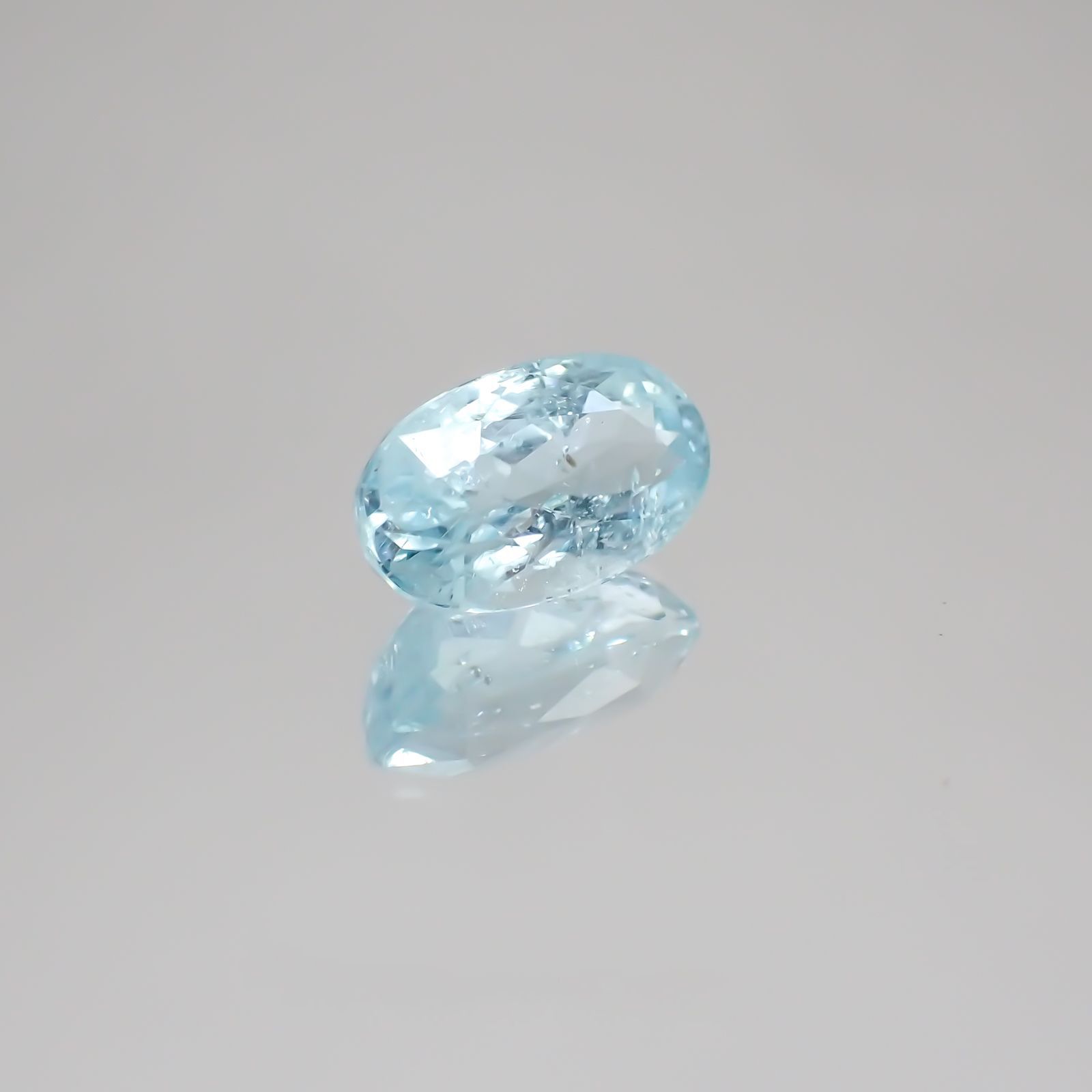 パライバトルマリン(宝石名トルマリン/別名パライバ・トルマリン) モザンビーク産 2.084ct ソ付(宝貴協)[21029388]9.9×5.8mm前後