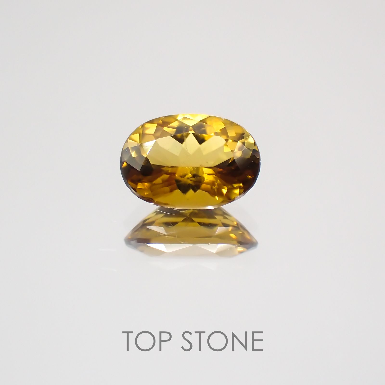 コンドロダイト パキスタン産 ルース 0.588ct  ソーティング付き[21019591]6.4×4.5mm前後