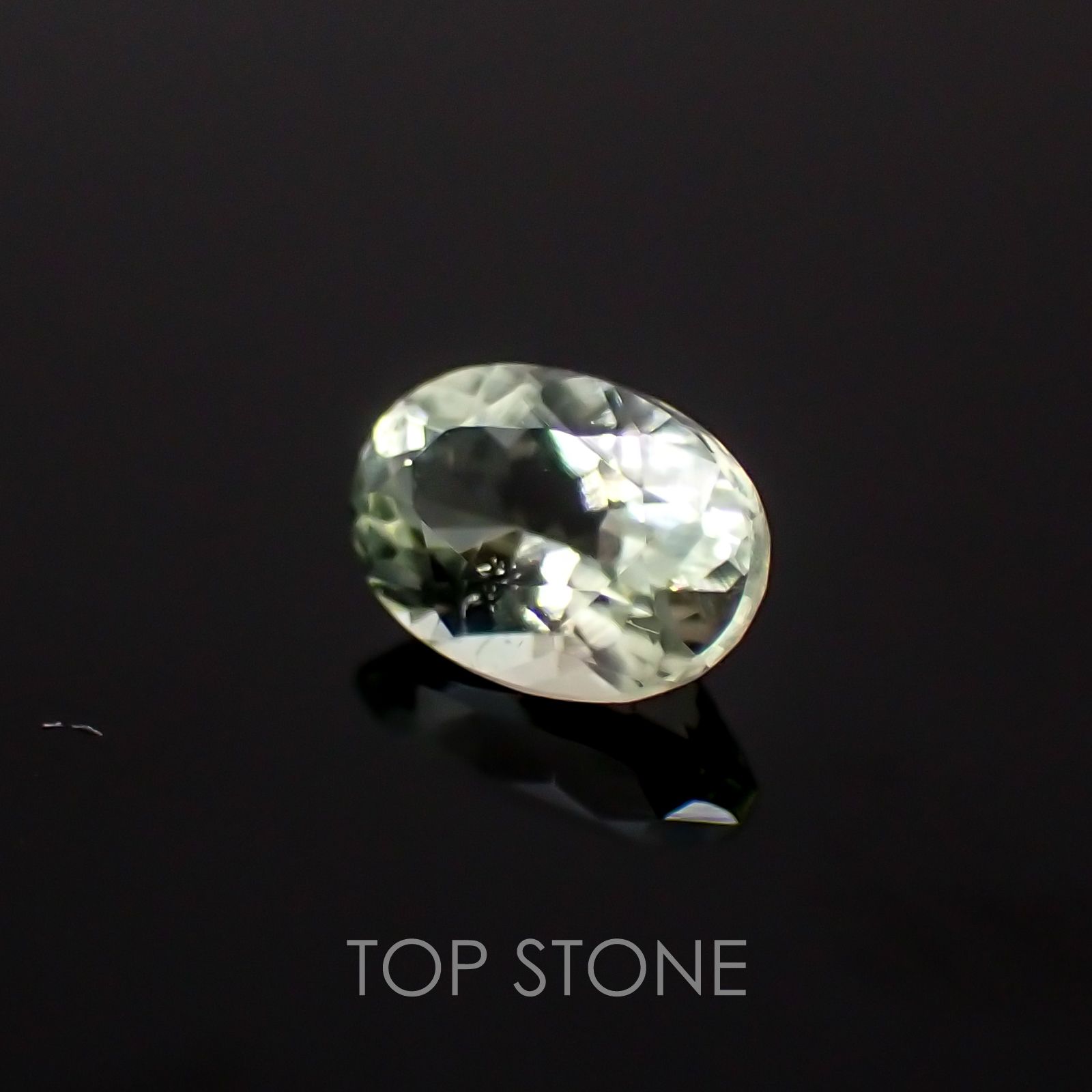 ライム ヘルデライト ブラジル産 ルース 0.22ct[20129054]4.5×3.2mm前後