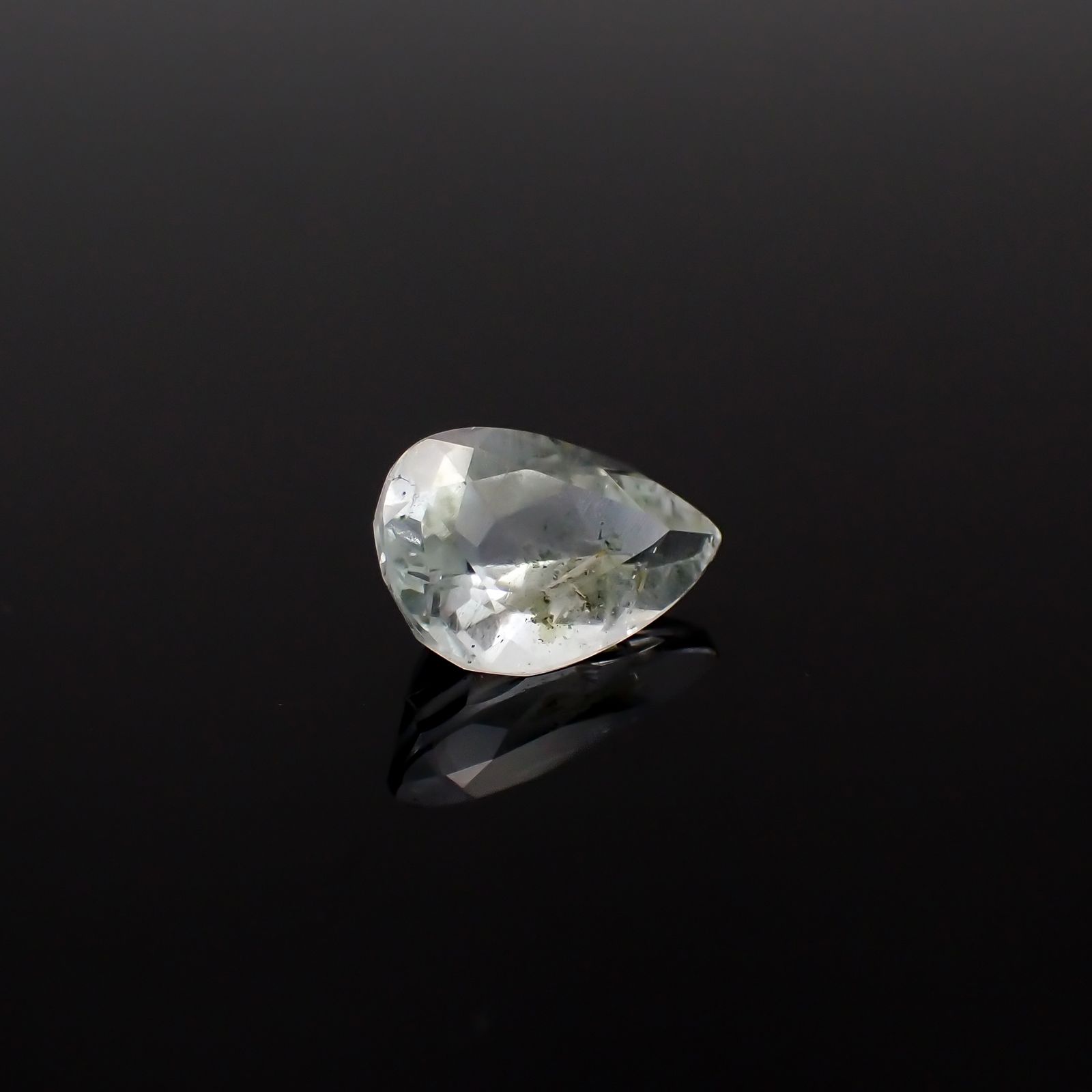 オーロラアクアマリン ブラジル産 1.32ct[231224675]9.4x6.3mm前後