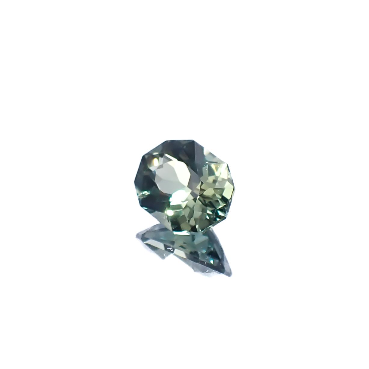 ◇カスタムカット◇バイカラーサファイア オーストラリア産 1.21ct [250229824]7.4x5.5mm前後