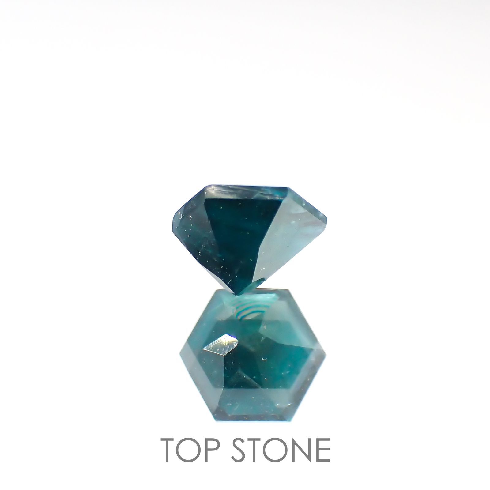 ◇ヘキサゴンカット◇グランディディエライト マダガスカル産 ルース 0.59ct[210813061]5×4.9mm前後