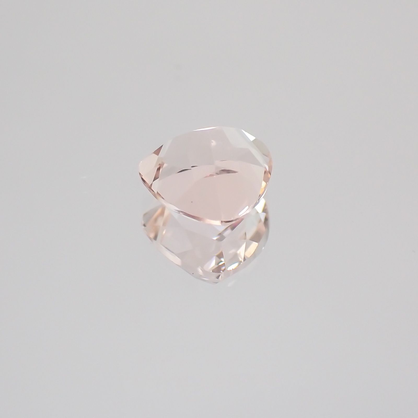 モルガナイト(宝石名モルガナイト) ナイジェリア産 1.11ct 識別済[20129097]7×6.8mm前後