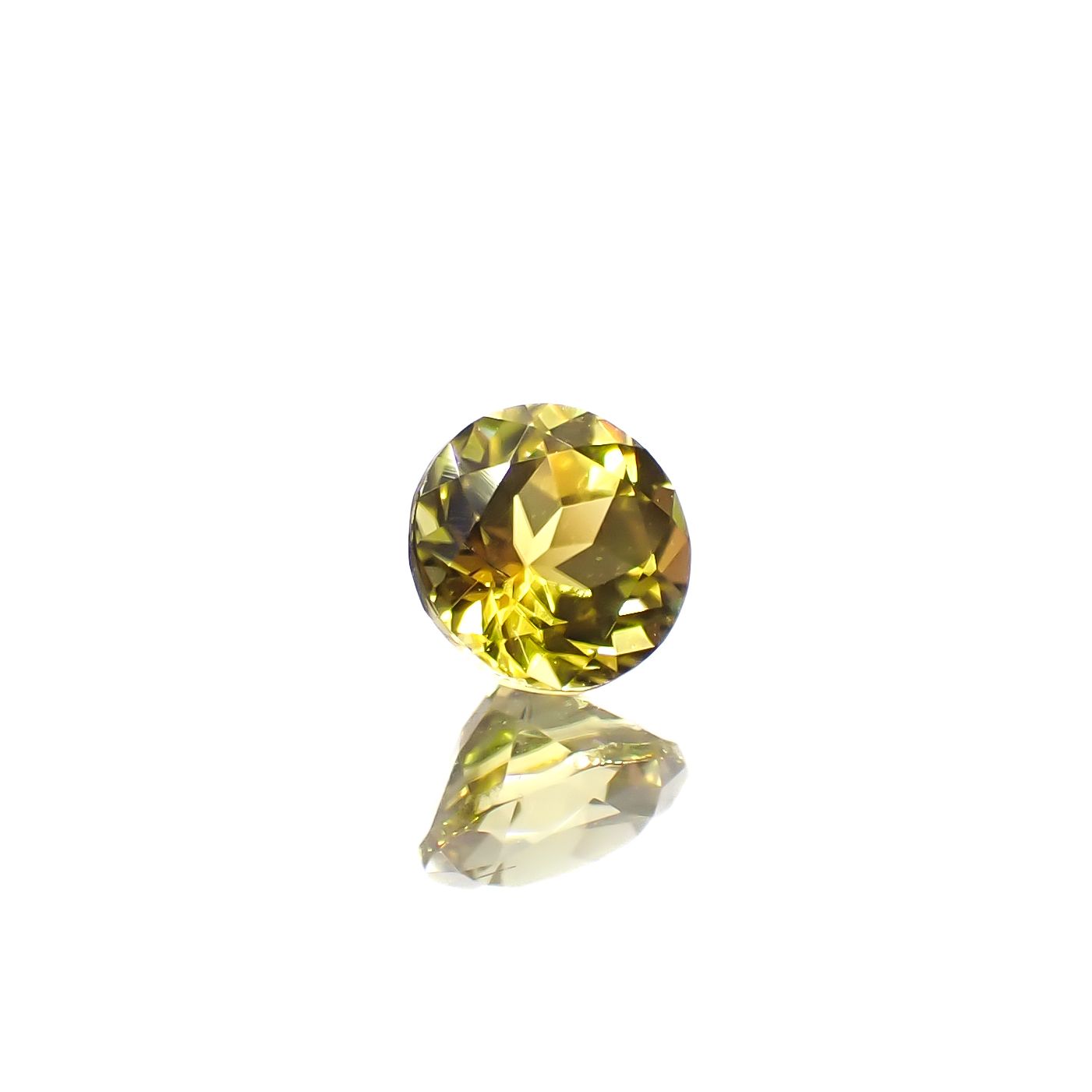 カナリートルマリン ザンビア・カナリー鉱山産 0.25ct[240527816]3.8x3.8mm前後