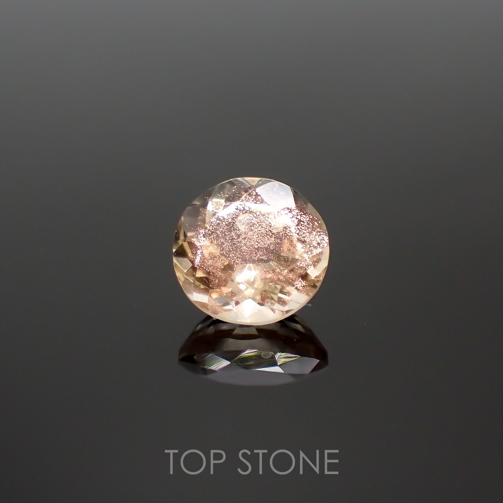 オレゴンサンストーン(宝石名ラブラドライト)アメリカ・オレゴン州産 1.10ct 識別済[220114659]6.8x6.7mm前後