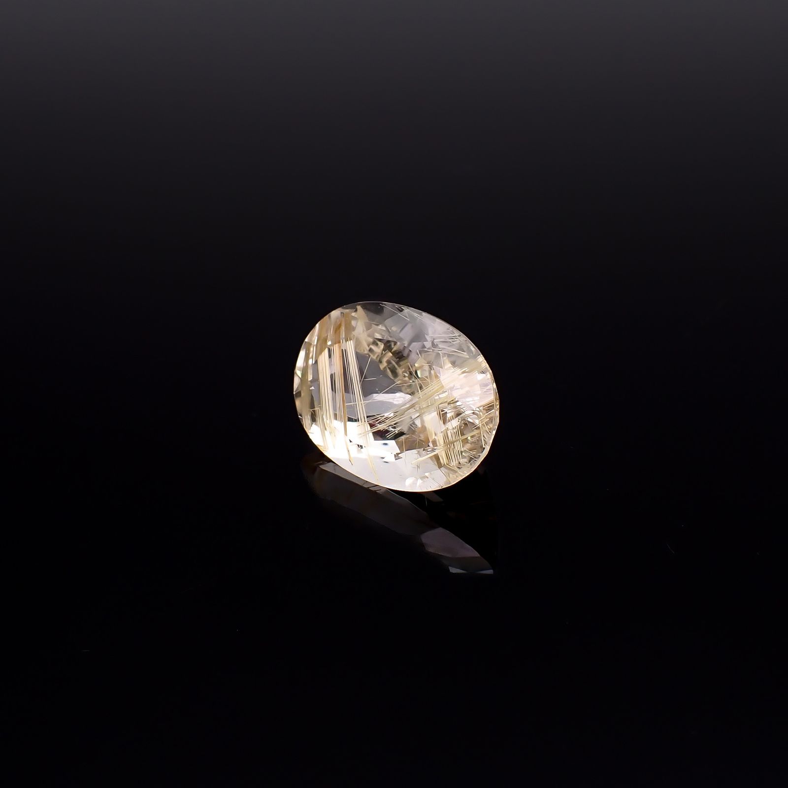 ルチルクォーツ ブラジル産 12.58ct / 17.9x12.8mm前後 [260732402]