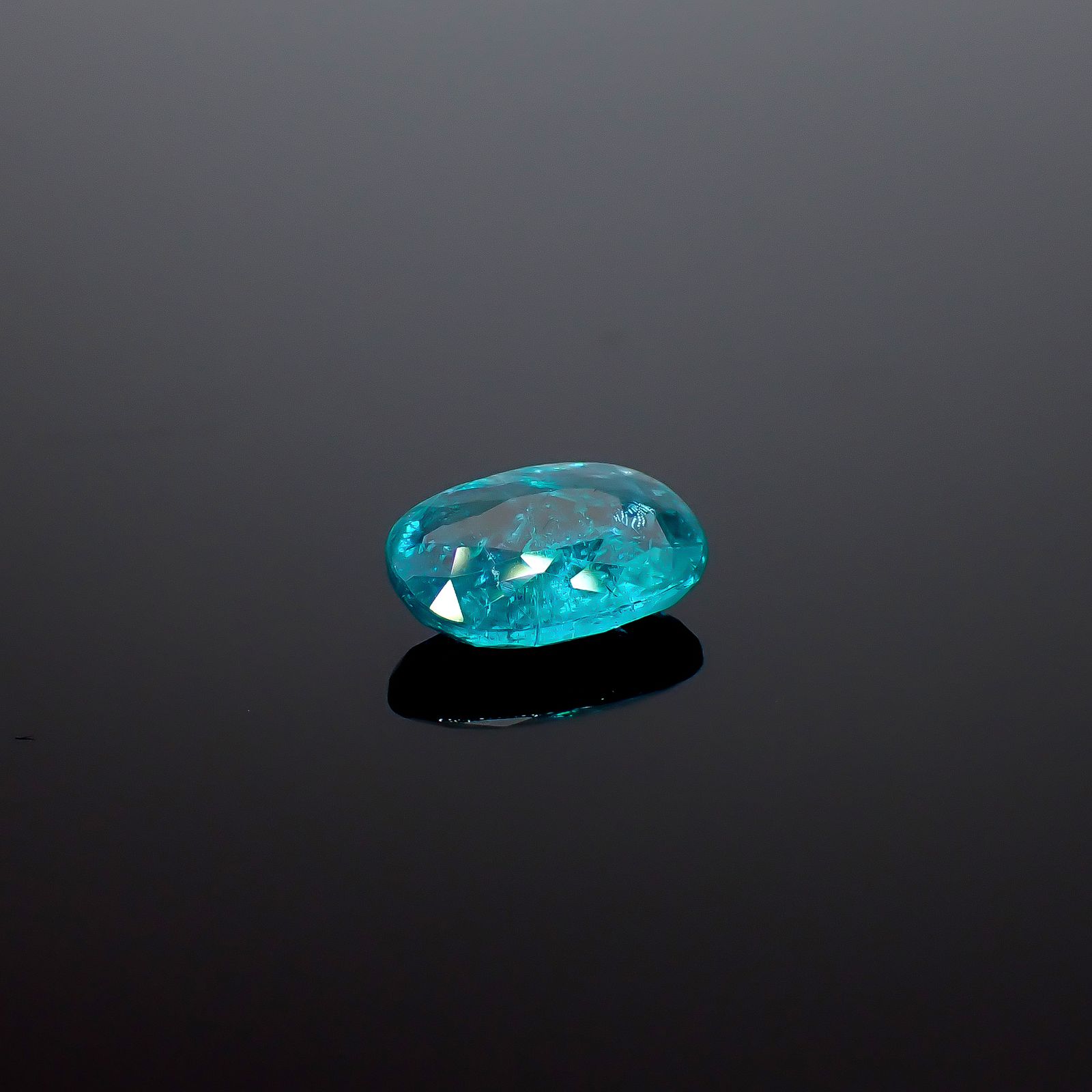 パライバトルマリン(宝石名トルマリン/別名パライバ・トルマリン)エチオピア産 GIA鑑付 1.25ct / 8.66x6.01mm前後 [260933199]