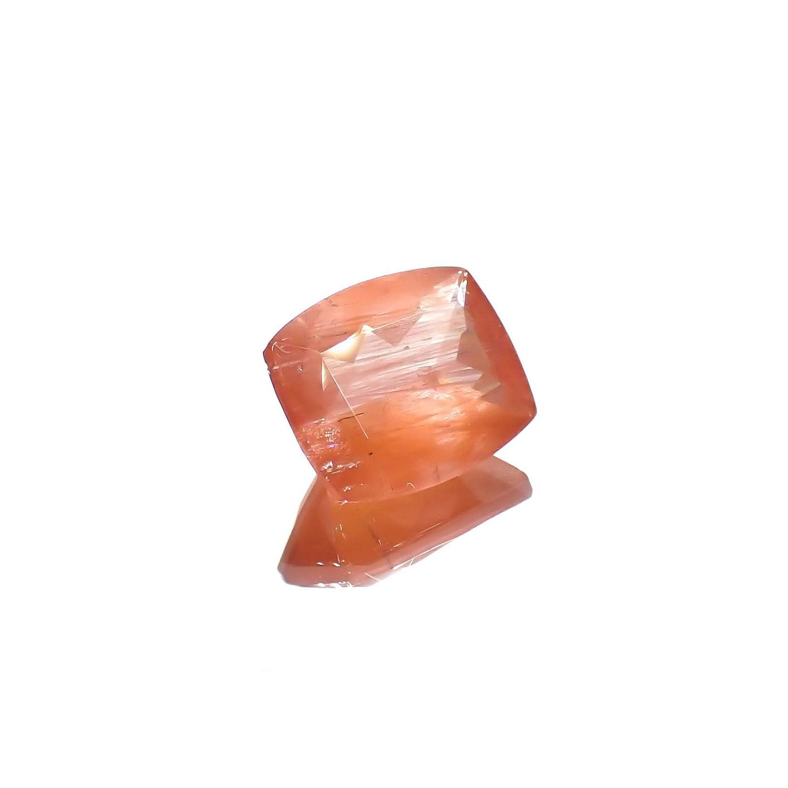 サンストーンスキャポライト(宝石名シーン・スキャポライト)タンザニア産 識別済 2.71ct / 9.9x8.2mm前後 [260819281]