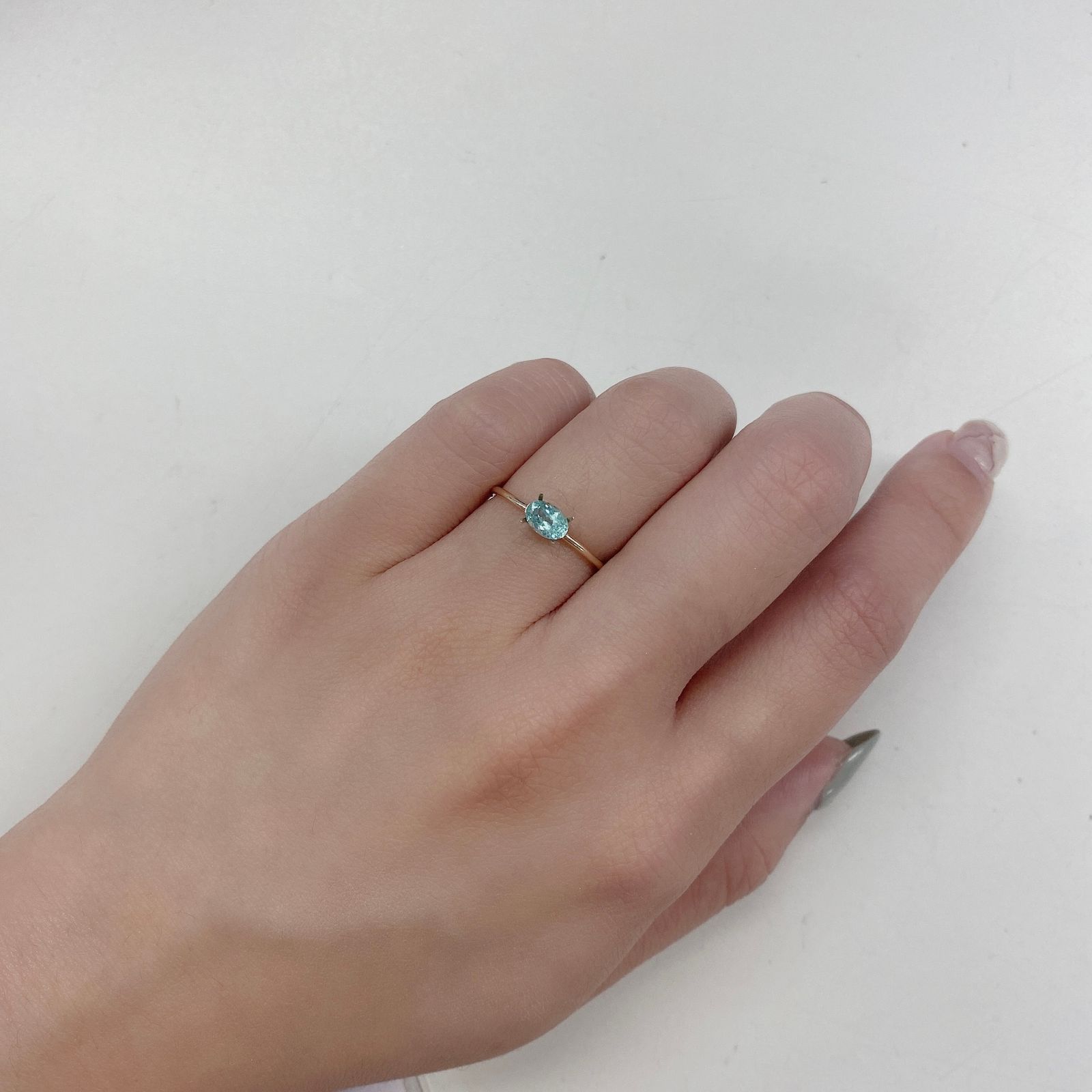パライバトルマリン(宝石名トルマリン/別名パライバ・トルマリン) ブラジル・キントス鉱山産 0.414ct ソ付(宝貴協)[210410357]5.7×3.8mm前後