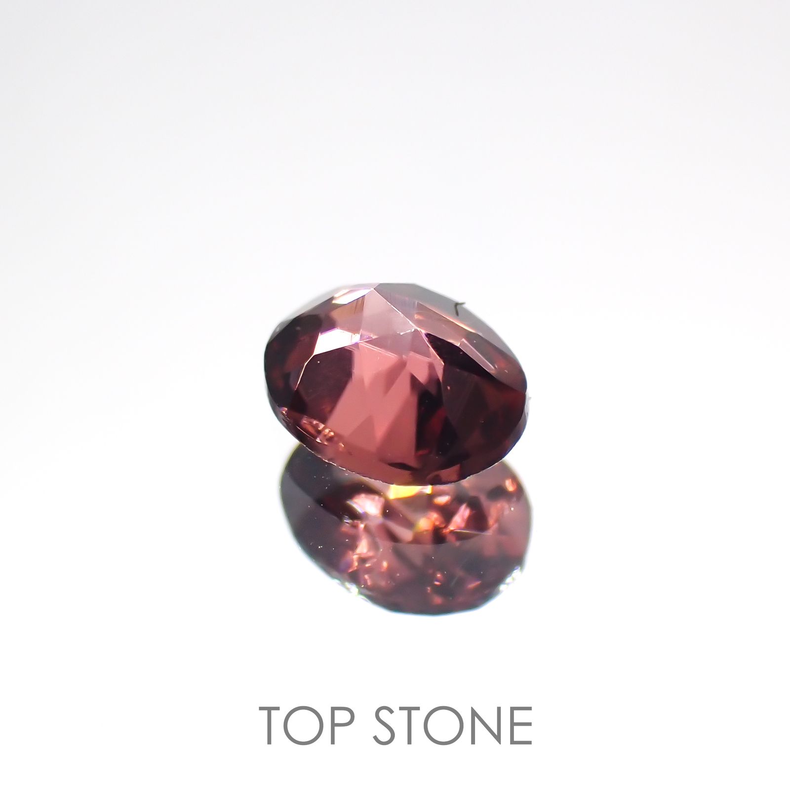 ピンクジルコン(宝石名ジルコン) スリランカ/カンボジア産/ 0.51ct 識別済[21069798]5.1×4mm前後