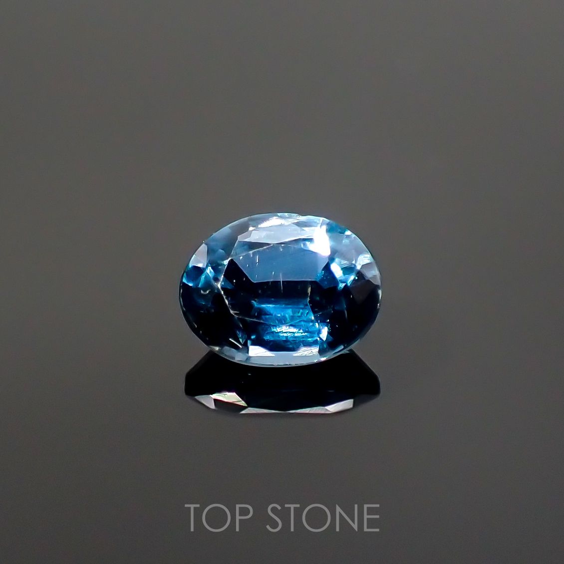 オーシャンブルーカイヤナイト インド産 ルース 0.46ct[210812353]5×3.9mm前後