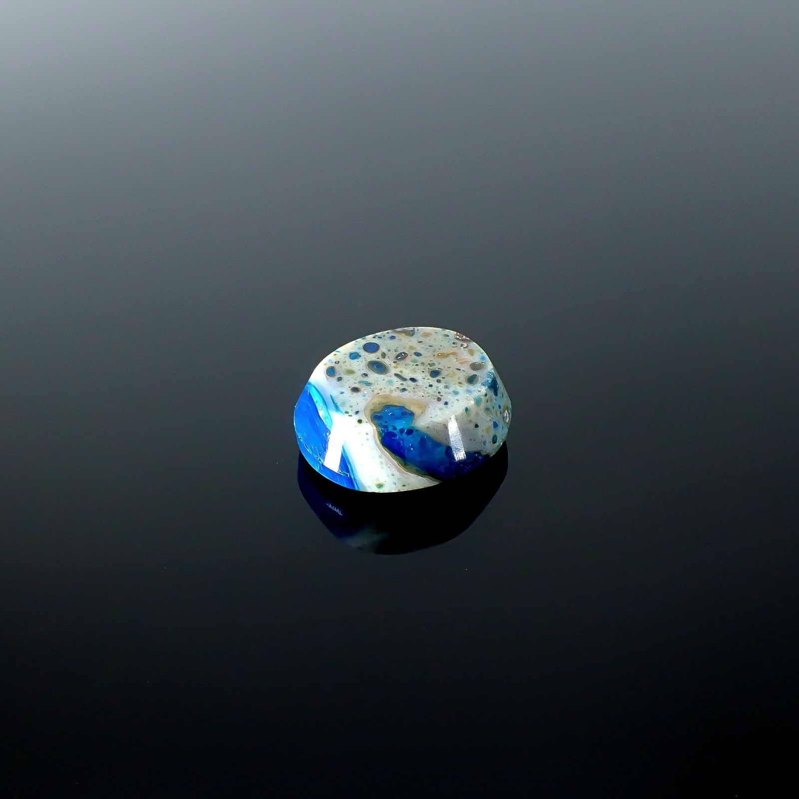 ブルーオパール ペルー産 10.97ct [250730726]16.9x14.5mm前後