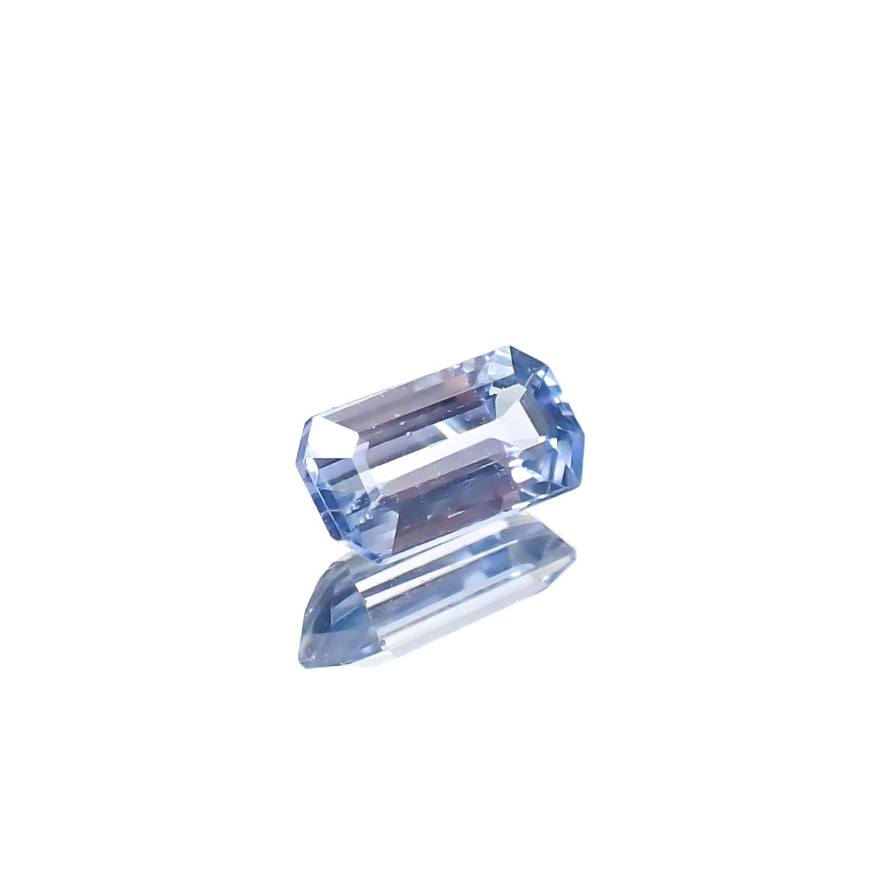 アイスブルーサファイア スリランカ産 0.94ct [241229584]7.5x3.9mm前後