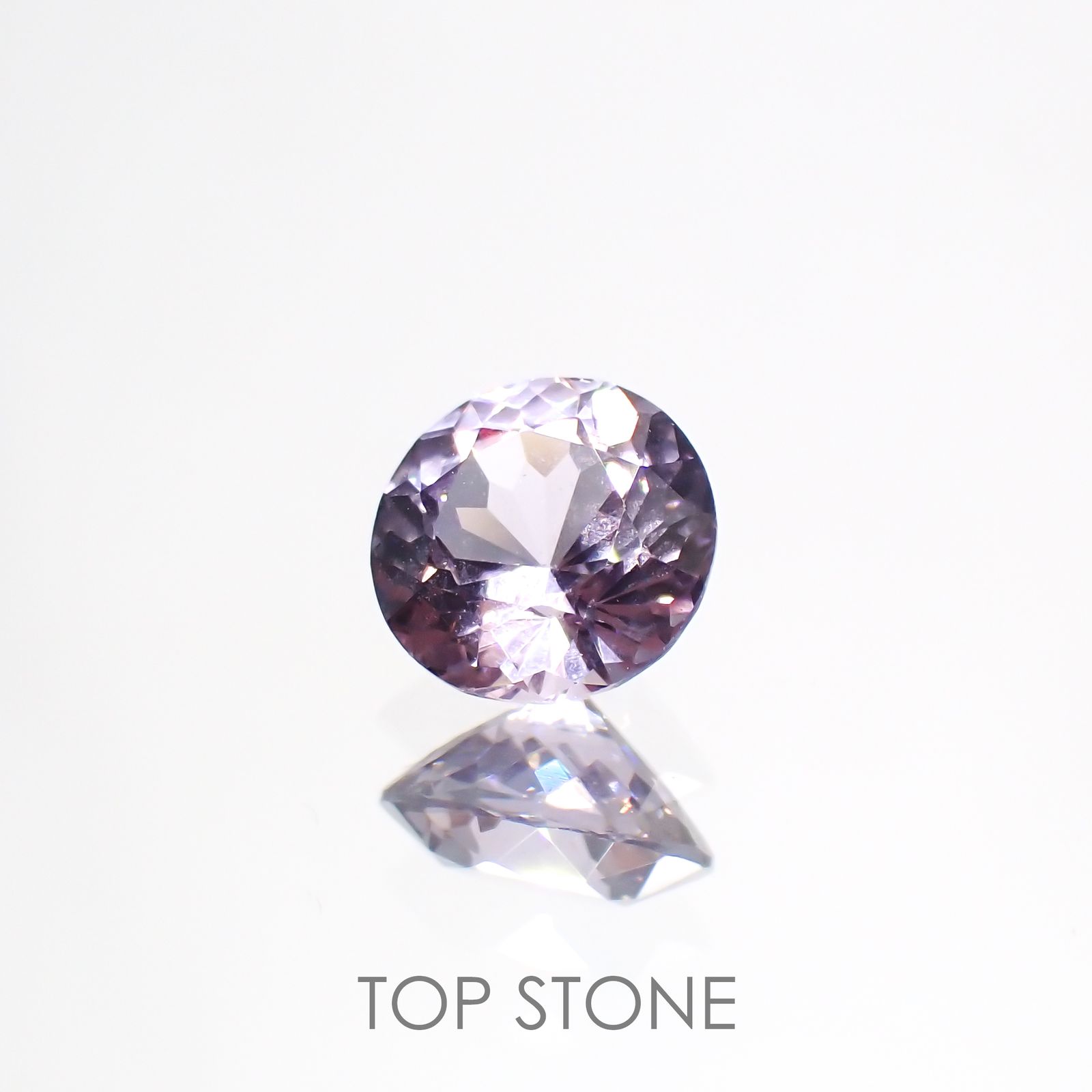 ラベンダーピンクスピネル(宝石名スピネル)ビルマ/マダガスカル産 0.63ct 識別済[220114553]5.2x5.2mm前後