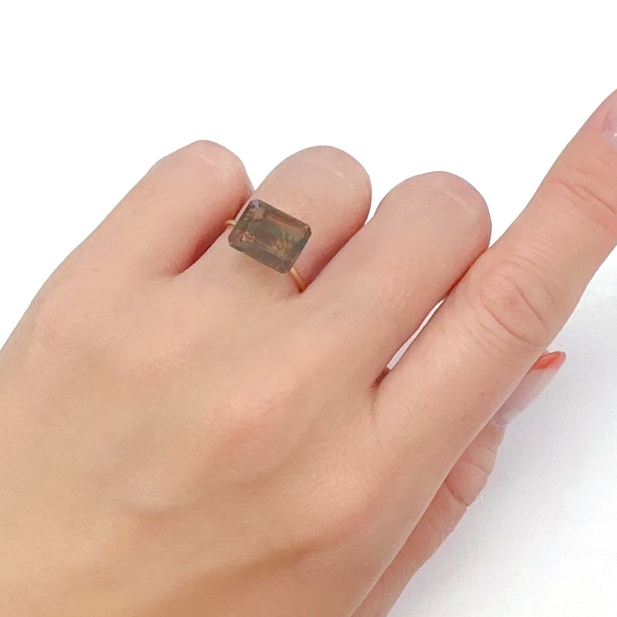 パーティカラーフローライト フルオレッセンス ブラジル産 4.40ct[240326916]10.9x8.8mm前後