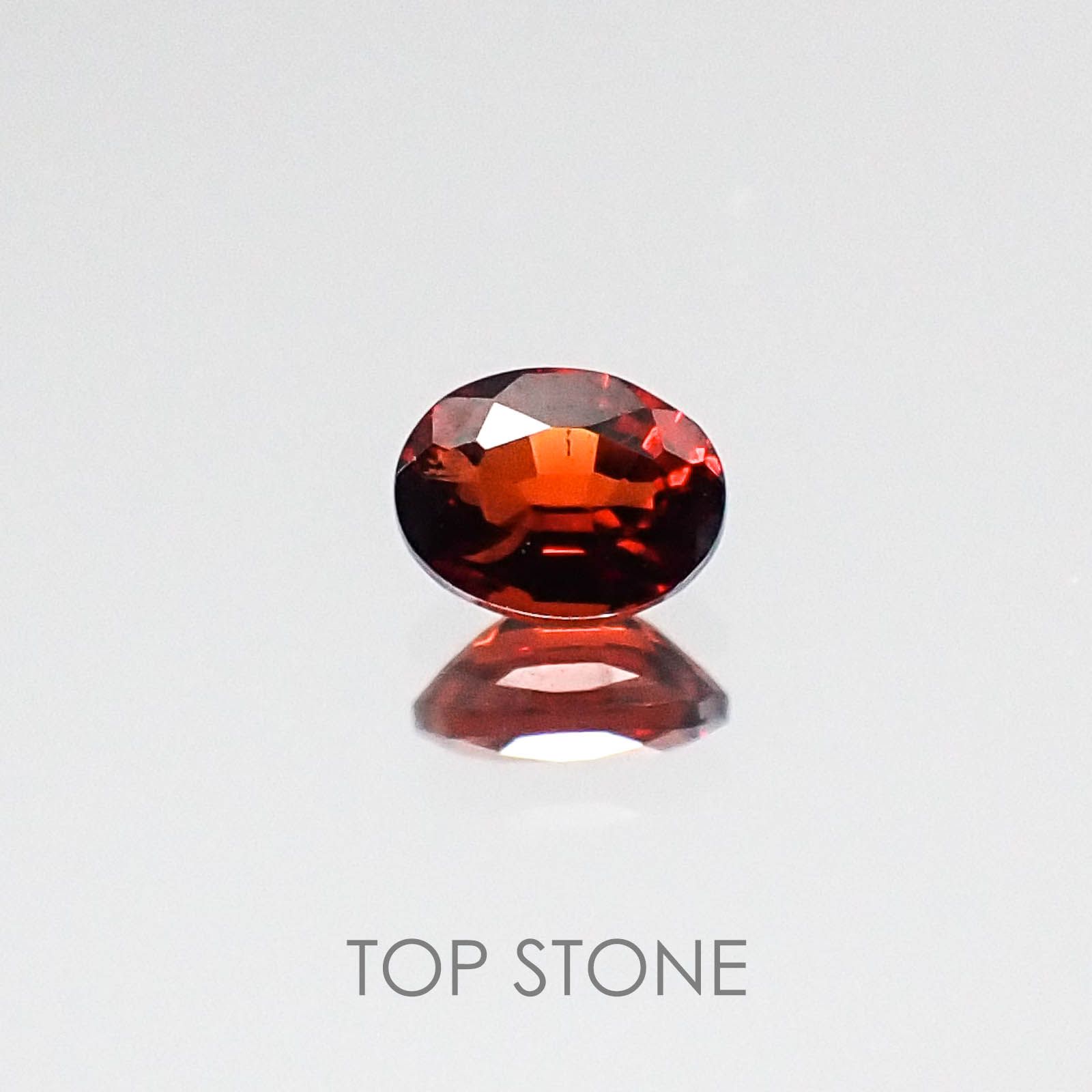 レッドスピネル タンザニア産 ルース 0.18ct[20073931]3.8×3mm前後