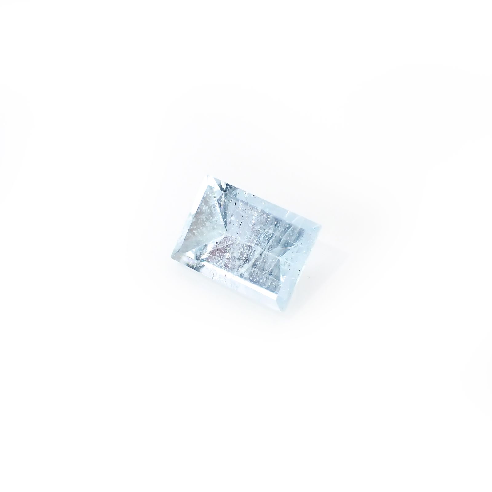 ◇ミラーカット◇アクアマリン モザンビーク産 1.76ct[240226103]9x6.4mm前後