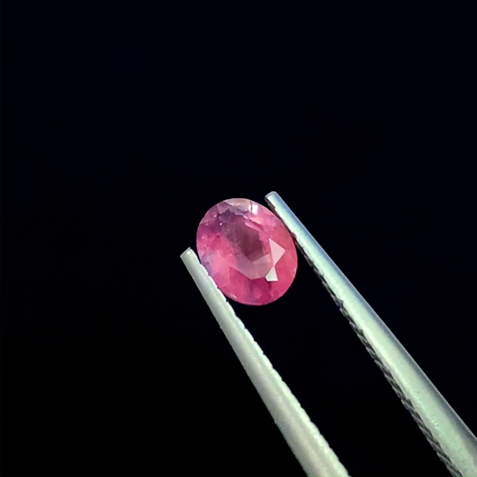 ウィンザーサファイア タンザニア・ウィンザー産 0.57ct