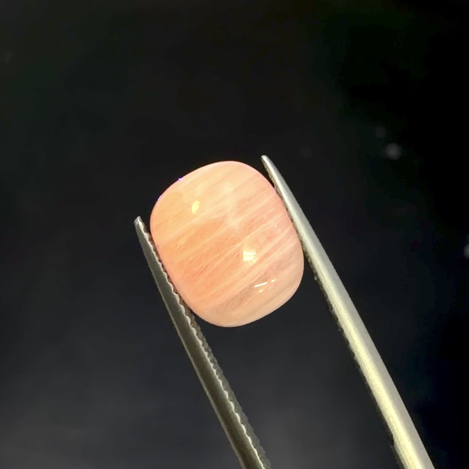 ハックマナイト(宝石名ハックマナイト) ビルマ産 ソ付(彩珠) 4.064ct