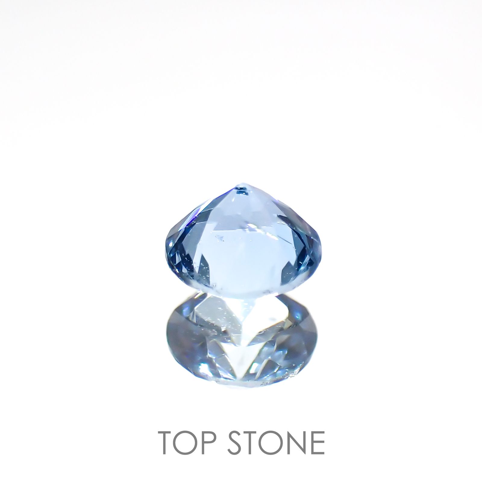 サンタマリアアクアマリン(宝石名アクアマリン)ブラジル産 0.22ct 識別済[220114678]4x4mm前後