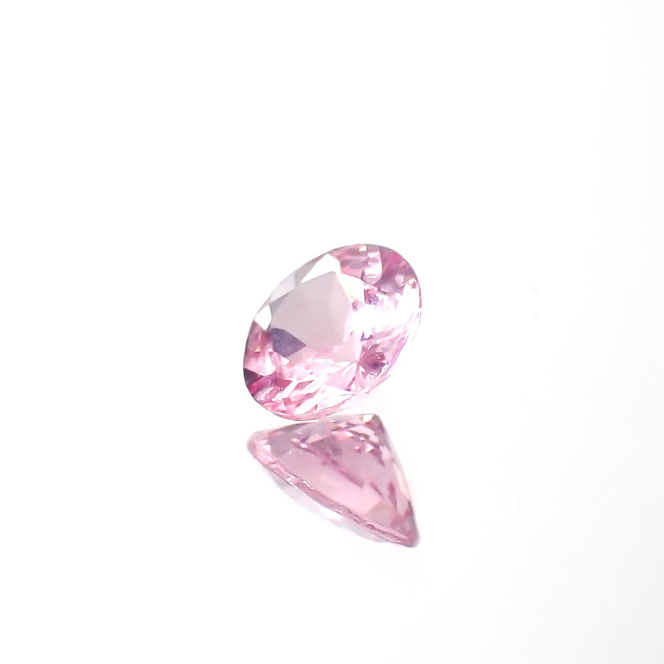シルキーピンクスピネル タンザニア産 0.41ct[231224956]4.9x4.9mm前後