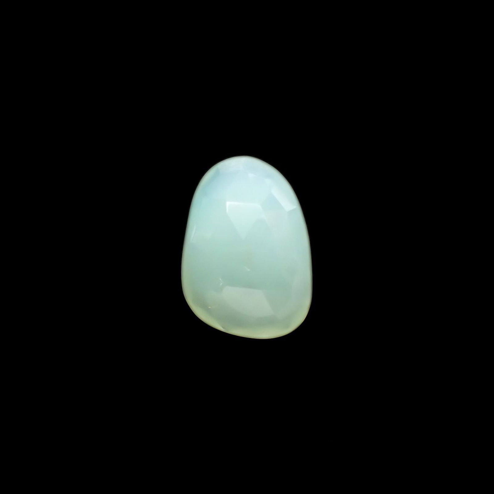 ◇フリーフォーム・ローズカット◇アクアプレーズ(宝石名ブルー グリーン・カルセドニー)南アフリカ産 4.83ct 識別済[230421890]14.9x10.5mm前後