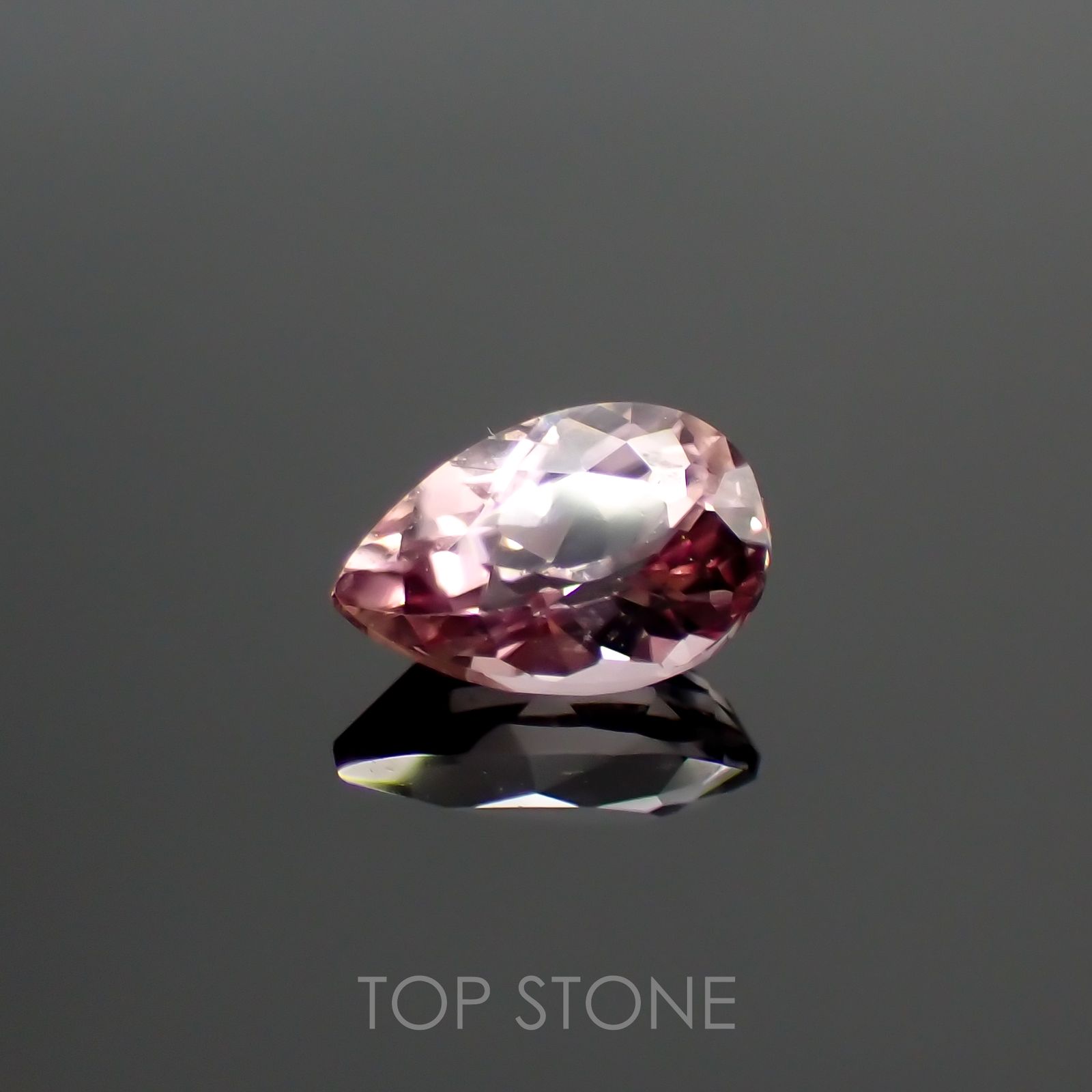 ピンクダイアスポア(宝石名ダイアスポア) アフガニスタン産 0.52ct 識別済[210912427]6.3×4.1mm前後
