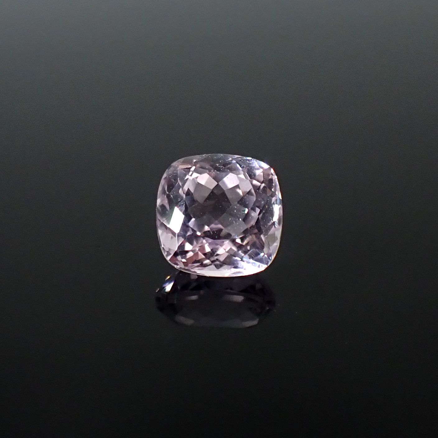 クンツァイト アフガニスタン産 2.06ct[231224792]7x7mm前後