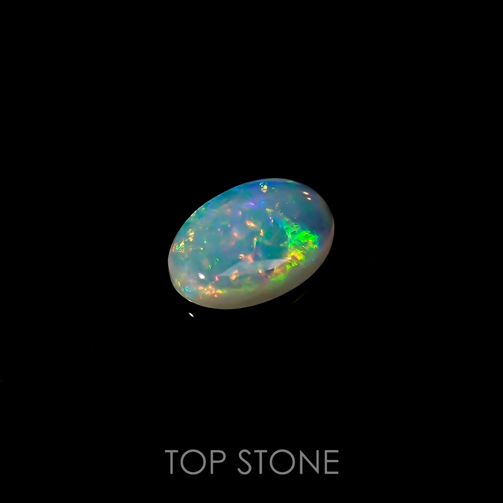 オパール オーストラリア産 0.39ct[221018429]6.9x4.8mm前後
