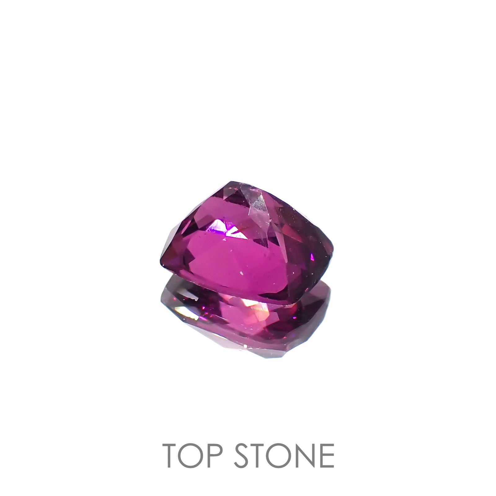 グレープガーネット(宝石名ガーネット)ブラジル産 1.48ct 識別済[220917708]7.1x5.7mm前後