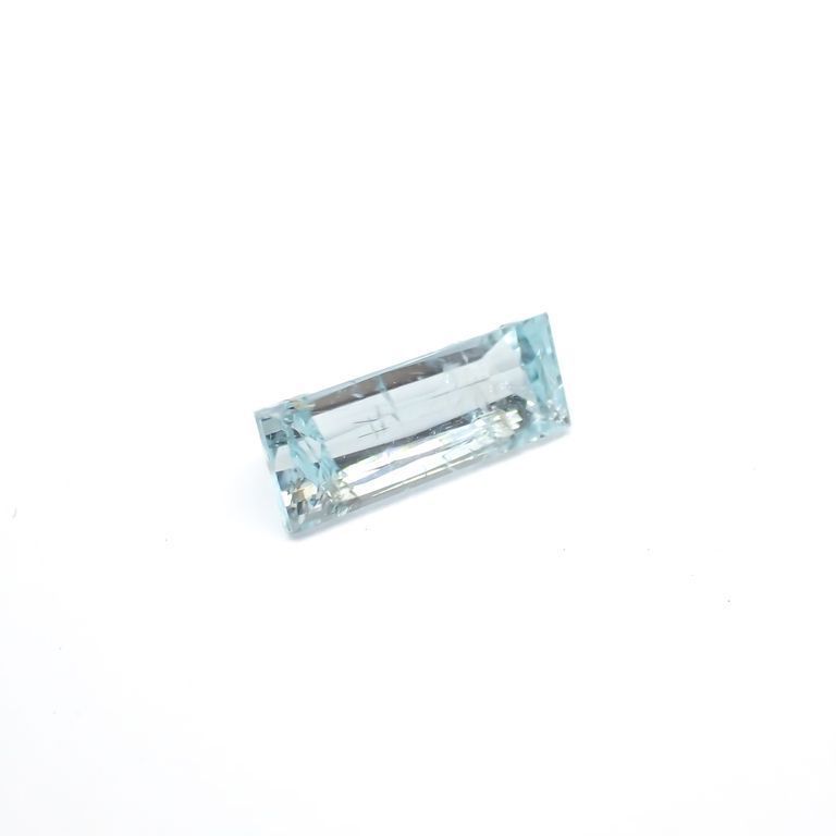 パライバトルマリン モザンビーク産 1.39ct[221018237]9.8x3.8mm前後