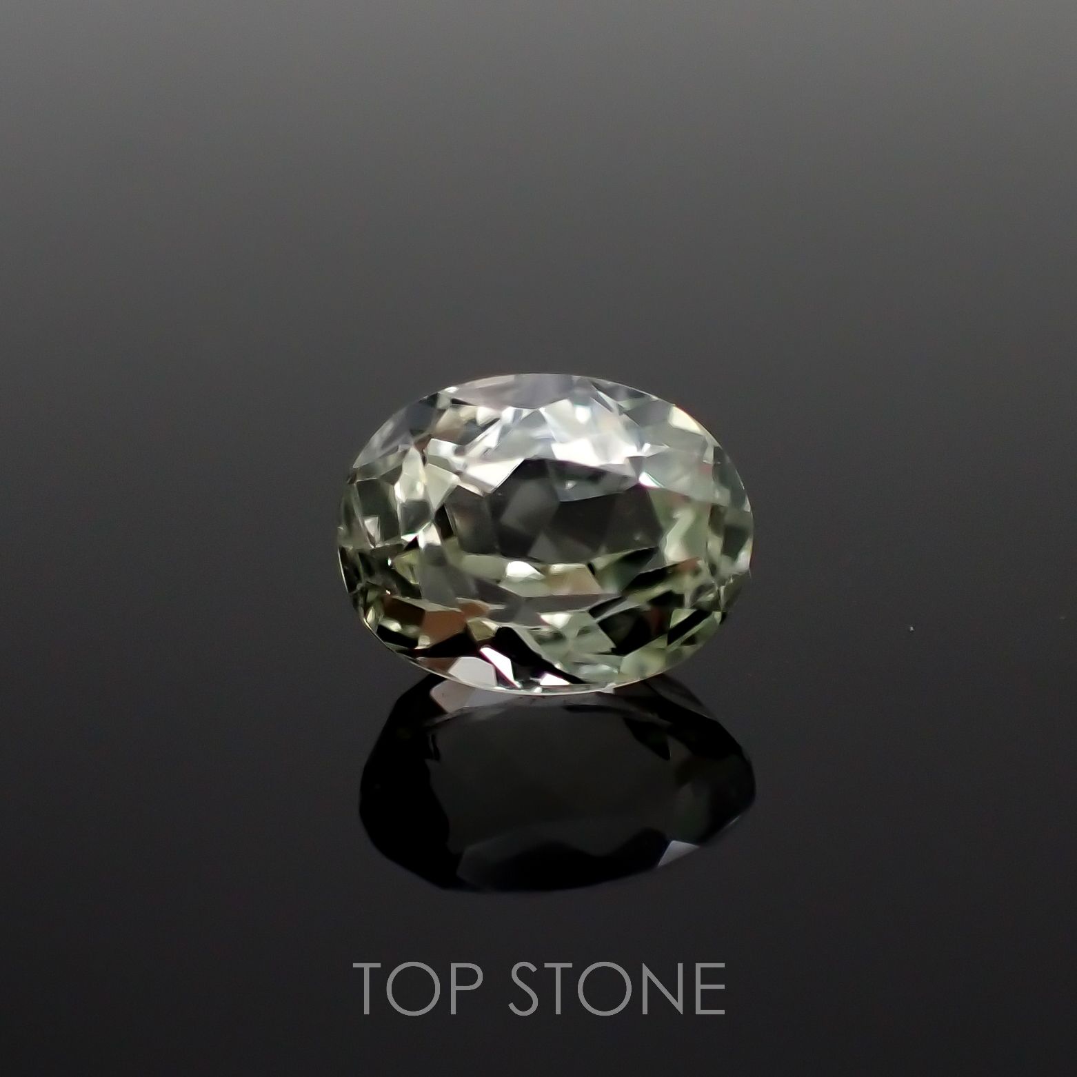 シリマナイト(宝石名シリマナイト)インド産 1.82ct 識別済[221018463]8x6.2mm前後