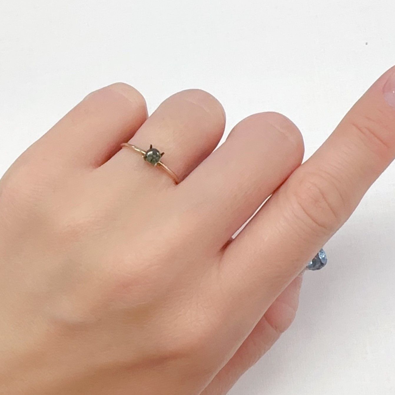 トラピッチェエメラルド コロンビア産 0.21ct[240326502]3.7x3.6mm前後