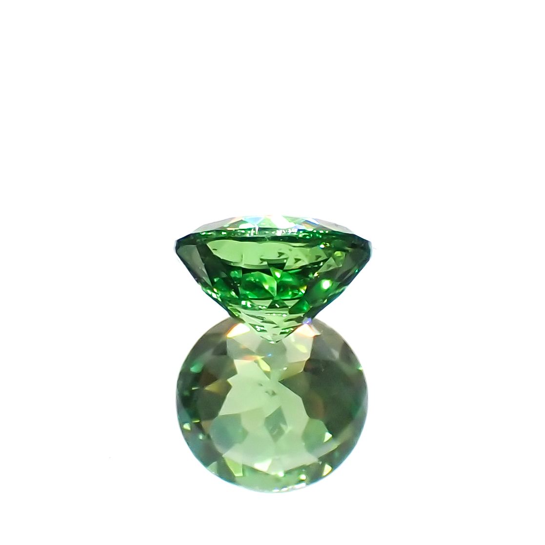 ツァボライト タンザニア産 0.47ct[231023562]4.8x4.7mm前後