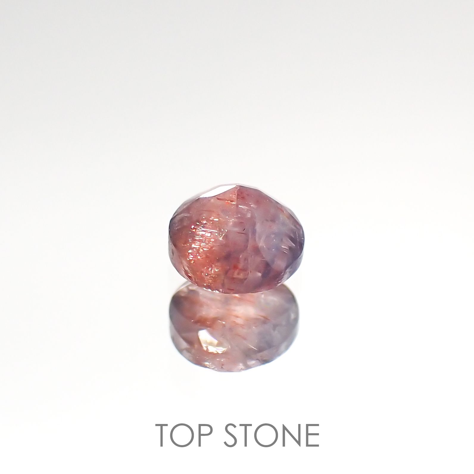 ブラッドショットアイオライト インド産 ルース 0.31ct[201812389]4.2×4.2mm前後