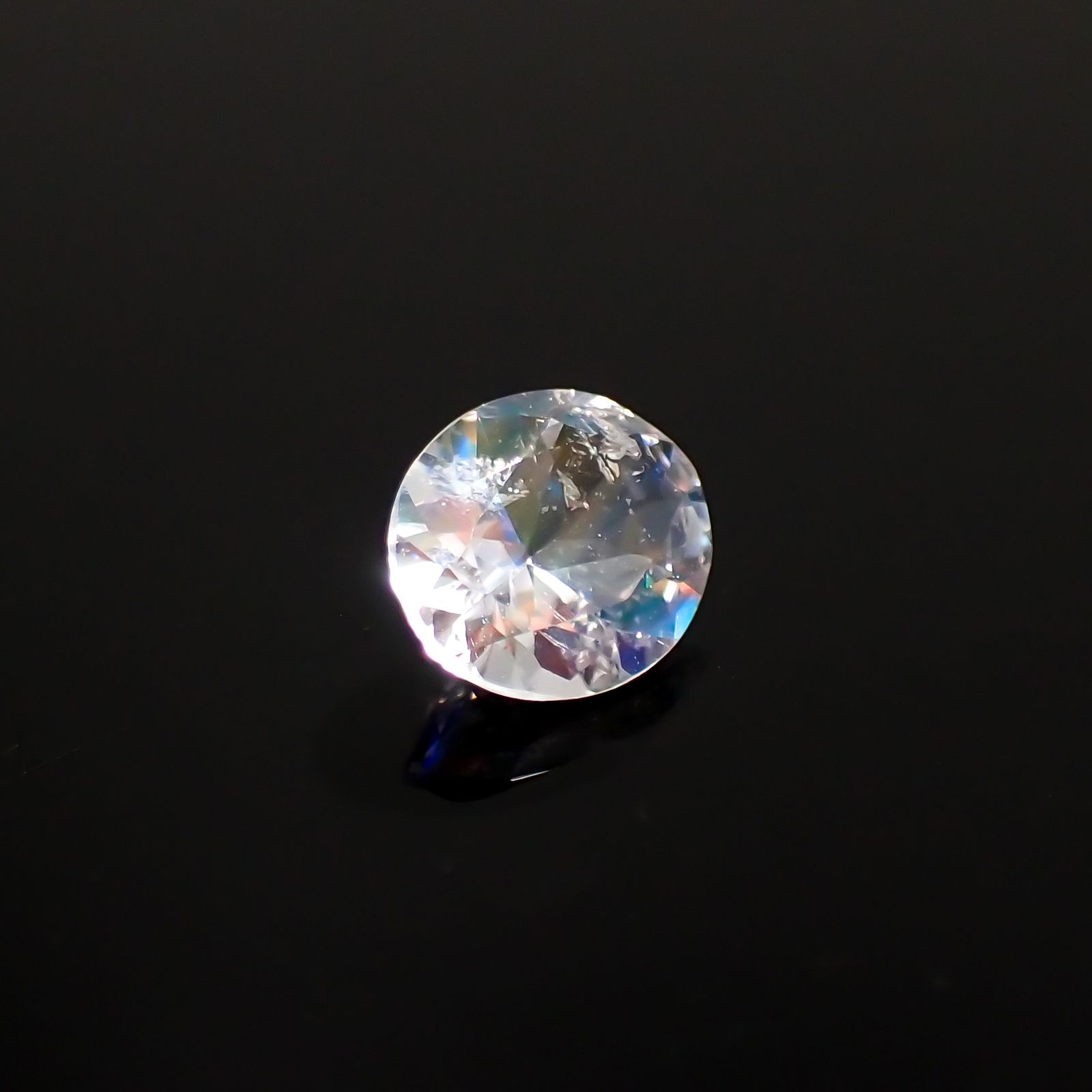 レインボームーンストーン(宝石名ラブラドライト)タンザニア産 0.67ct 識別済[230321265]6.6x5.7mm前後