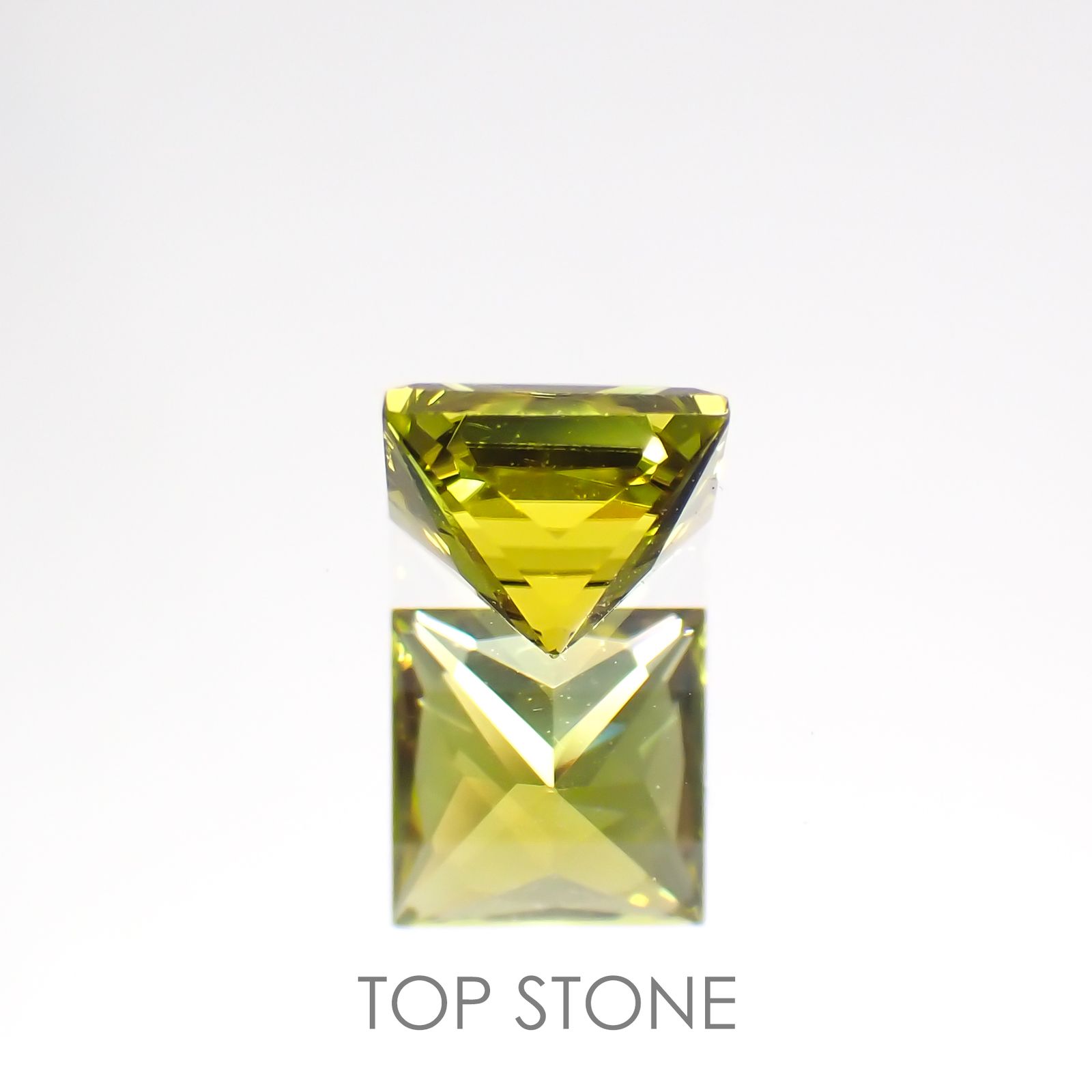 ◇プリンセスカット◇カナリートルマリン(宝石名イエロー・トルマリン) モザンビーク産 0.700ct ソ付(彩珠)[20117436]5.1×5.1mm前後