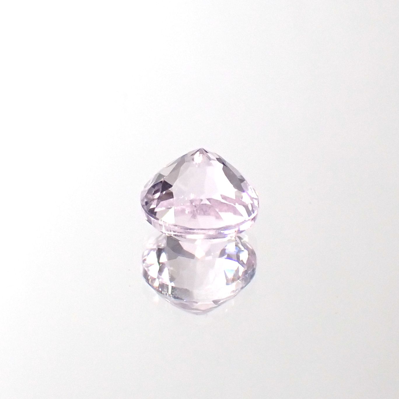 クンツァイト アフガニスタン産 1.14ct[231224774]6.1x6mm前後