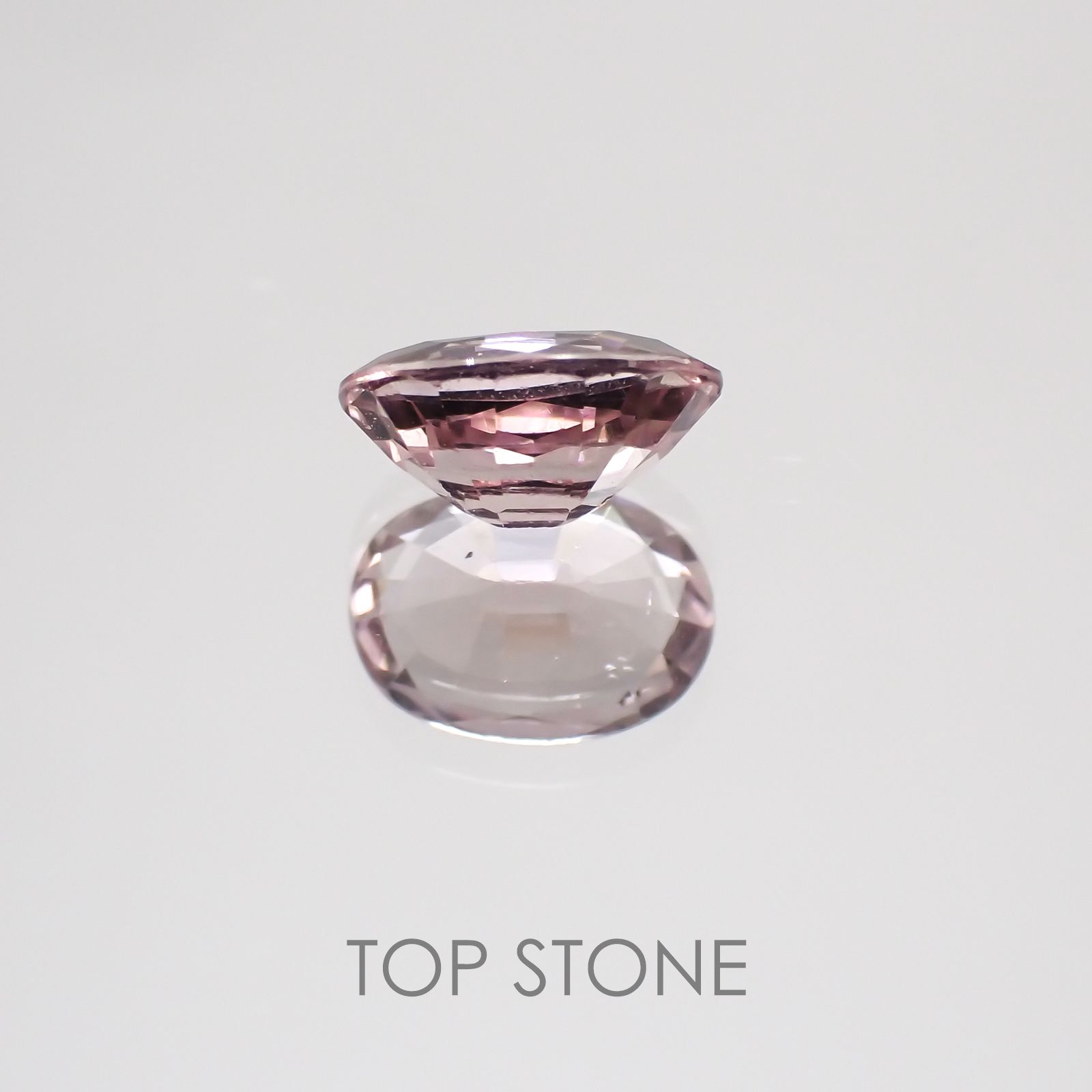 マラヤガーネット(宝石名ガーネット) タンザニア産 1.00ct 識別済[21019215]7×5.1mm前後