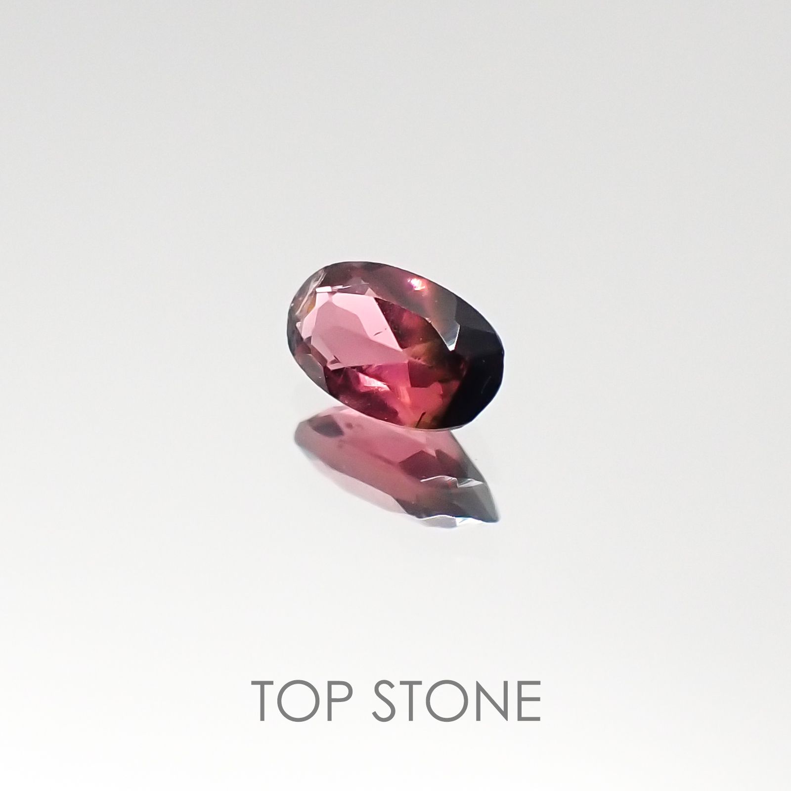 バイカラートルマリン(宝石名バイカラー・トルマリン) ブラジル産 0.25ct 識別済[20095673]5.2×3.1mm前後